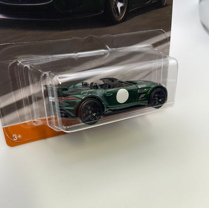 Hot Wheels 1/64 Forza ‘15 Jaguar F-Type Project 7 Green