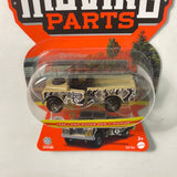 Matchbox 1/64 Moving Parts 1965 Land Rover Gen II Pickup Beige