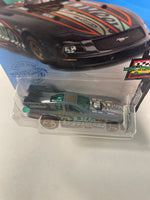 Hot Wheels 1/64 Treasure Hunt Ford Mustang Funny Car - Damaged Box