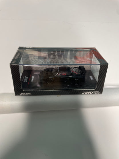 Inno64 1/64 LBWK (F40) Black Full Carbon - IN64-LBWKF40-FC