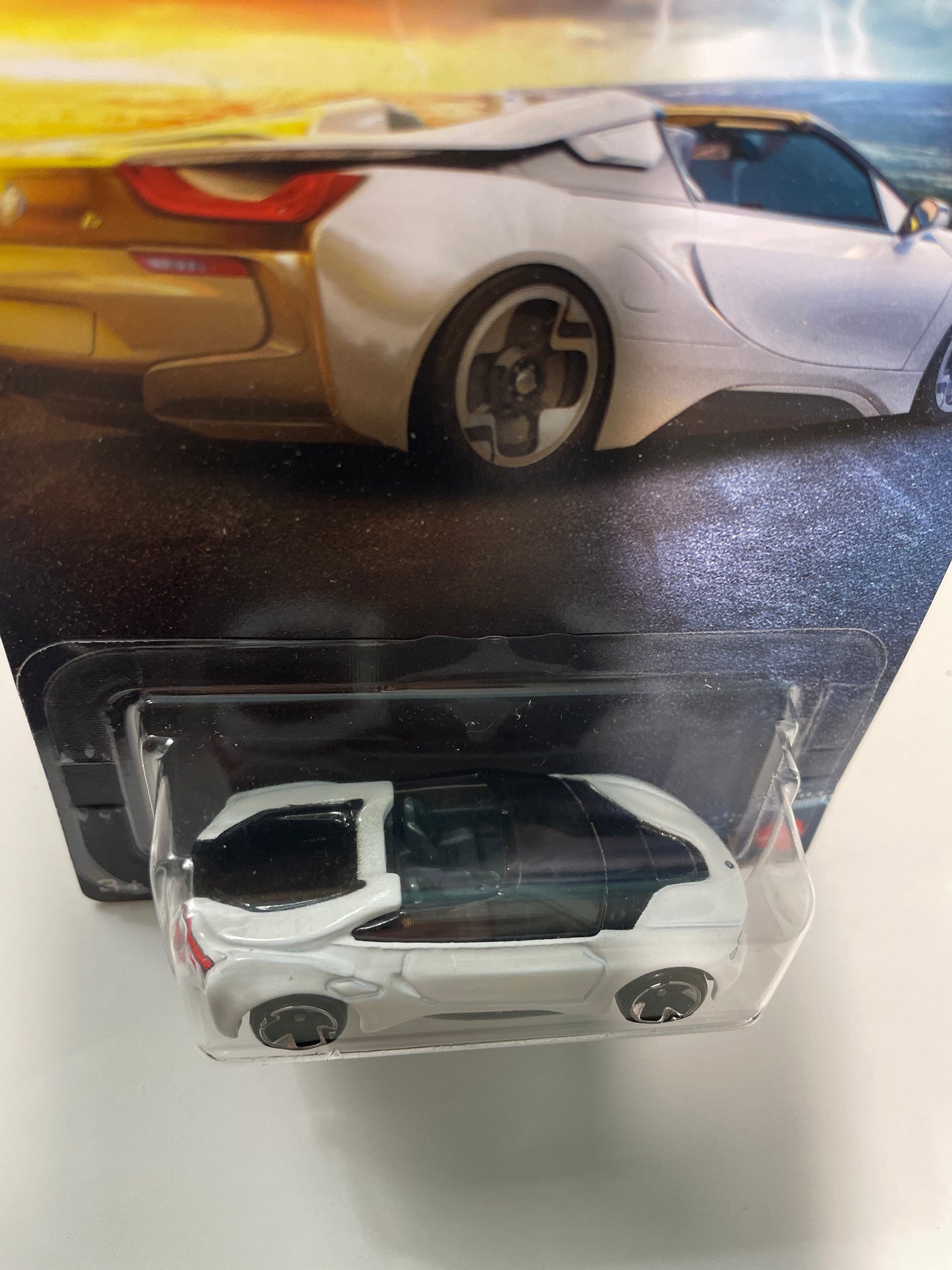 Hot Wheels 1/64 Silver Series Hybrid Speed BMW i8 Roadster White - JCB76