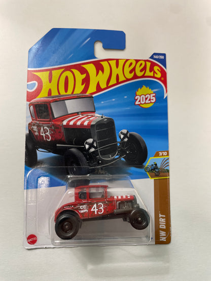 Hot Wheels 1/64 Ford Model A Custom ‘31 Red