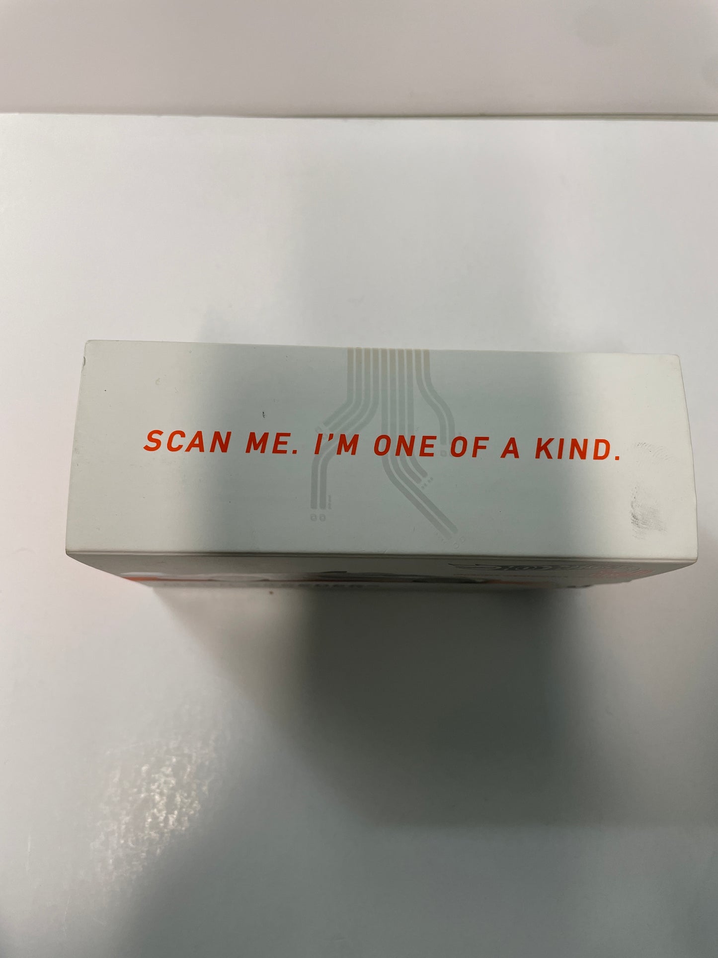 Hot Wheels 1/64 ID Mach Speeder Silver FXB48 - Damaged Box