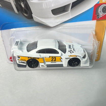 Hot Wheels 1/64 Liberty Walk LB Super Silhouette Nissan Silvia (S15) White