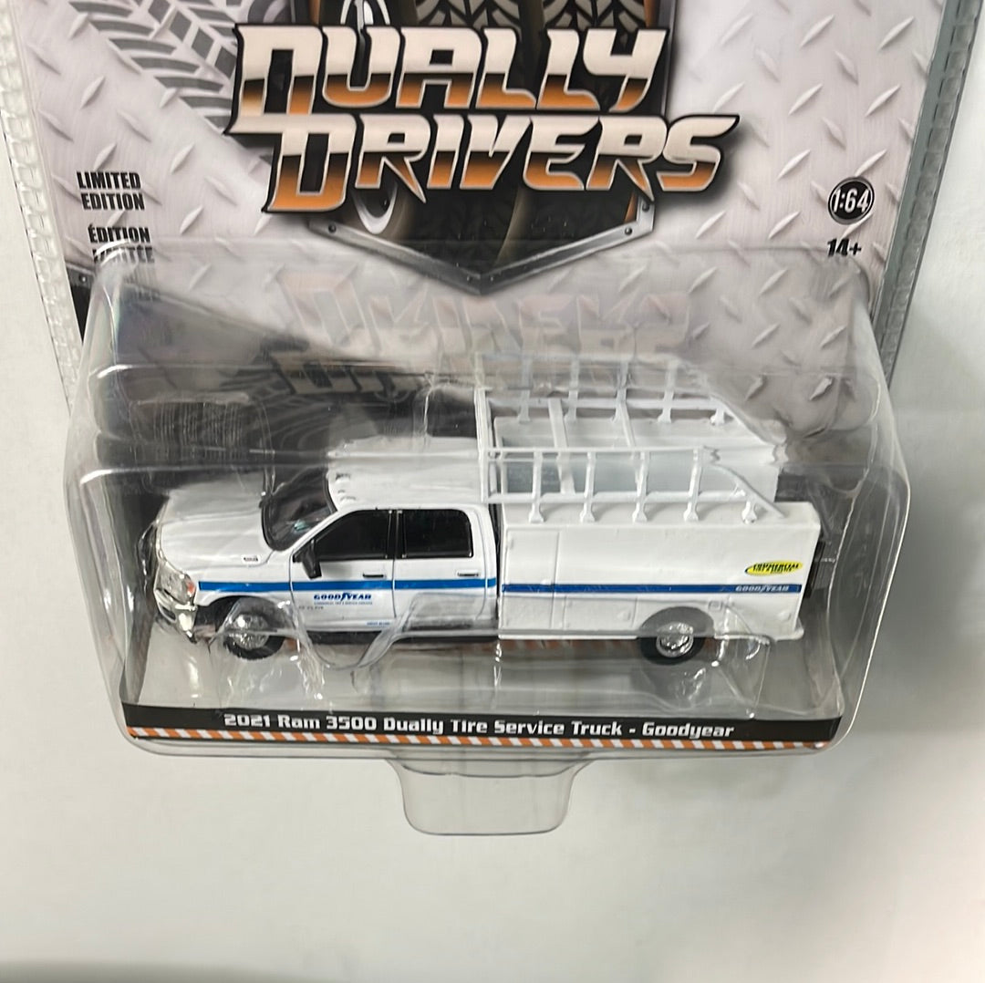 Greenlight 1/64 Dually Drivers 2021 Ram 3500 Dually Tire Service Truck - Goodyear White
