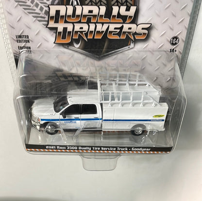 Greenlight 1/64 Dually Drivers 2021 Ram 3500 Dually Tire Service Truck - Goodyear White