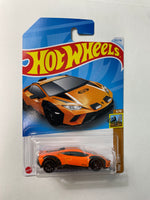 Hot Wheels 1/64 Lamborghini Huracan Sterrato Orange