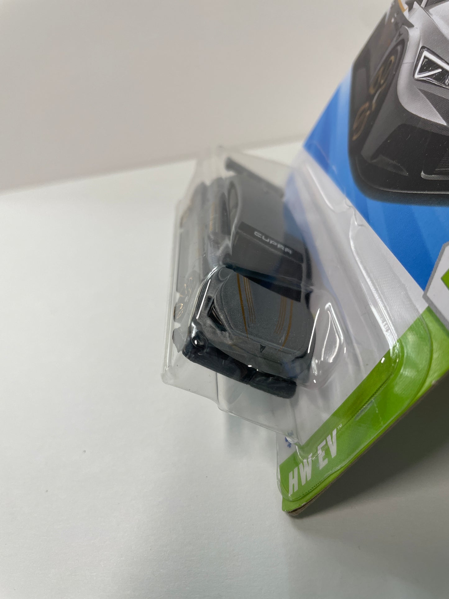 Hot Wheels 1/64 Cupra e-Racer Grey