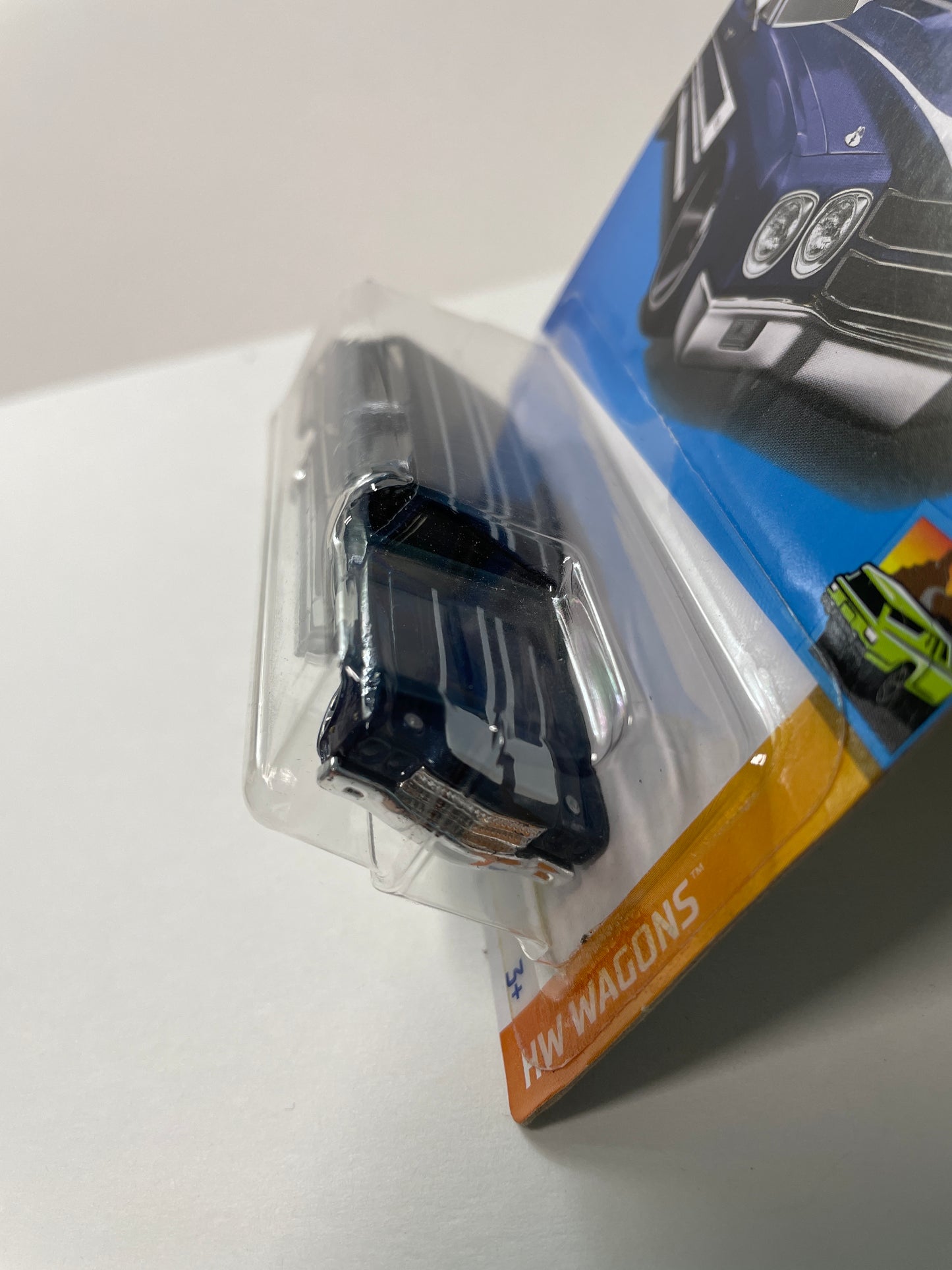 Hot Wheels 1/64 ‘70 Chevelle SS Wagon Blue - Damaged Box