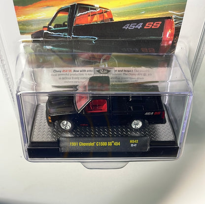 M2 Machines 1/64 1991 Chevrolet C1500 SS 454 Black