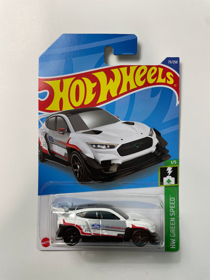 Hot Wheels 1/64 Ford Mustang Mach-E 1400 White