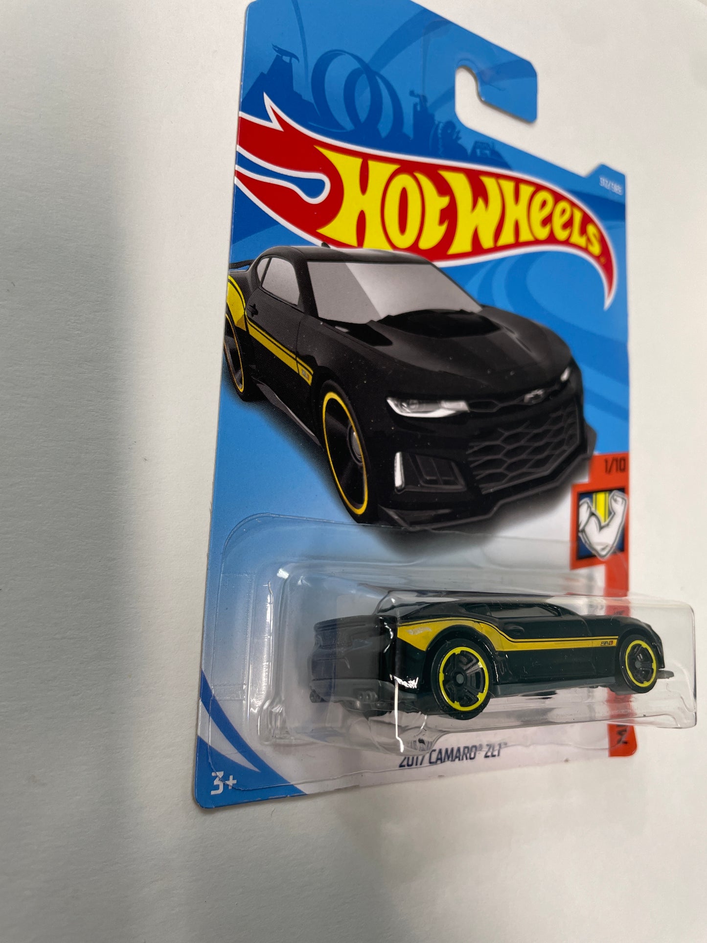 Hot Wheels 1/64 2017 Camaro ZL1 Black - Damaged Box