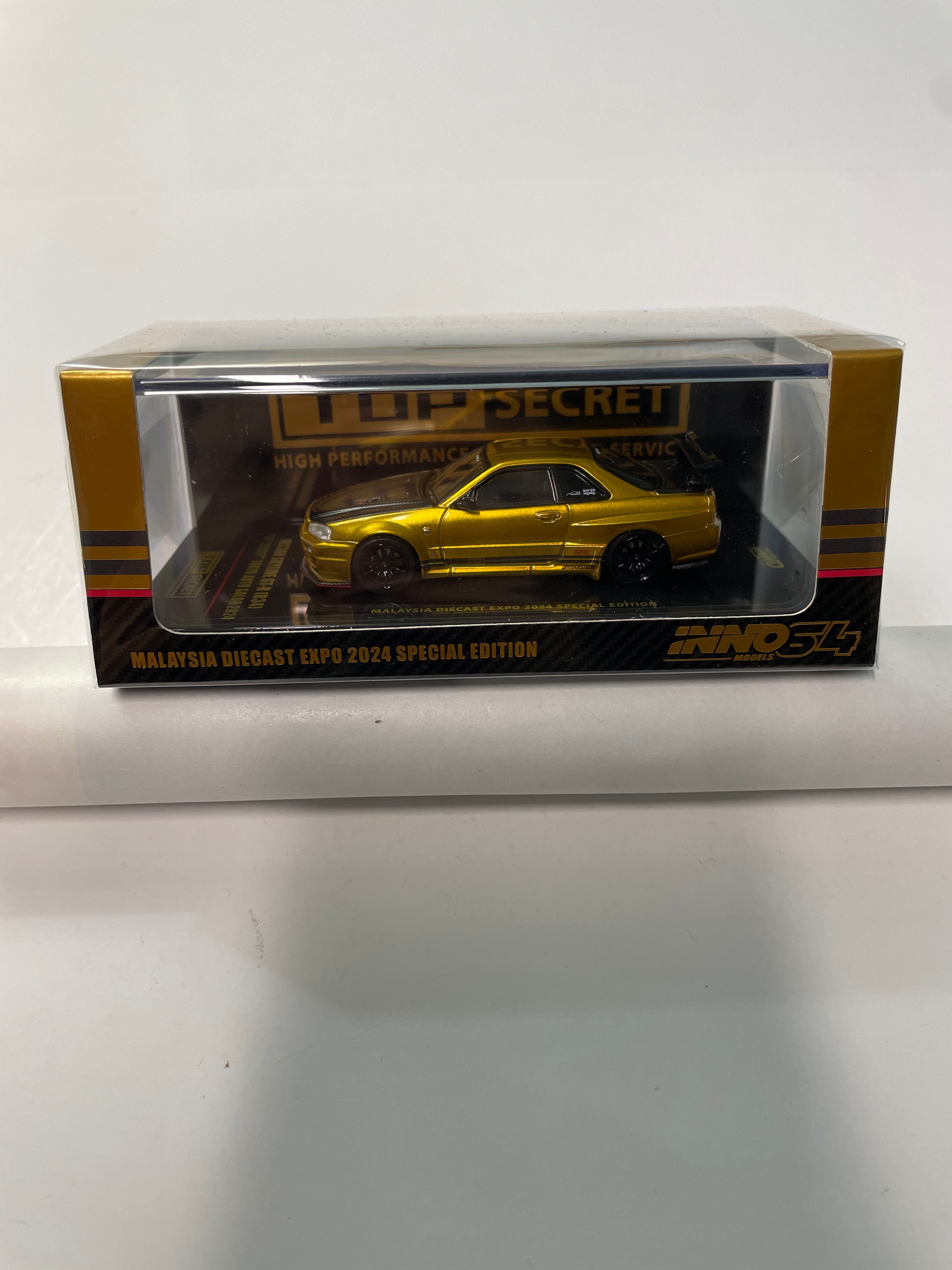 Inno64 1/64 Nissan Skyline GT-R (R34) Top Secret Malaysia Diecast