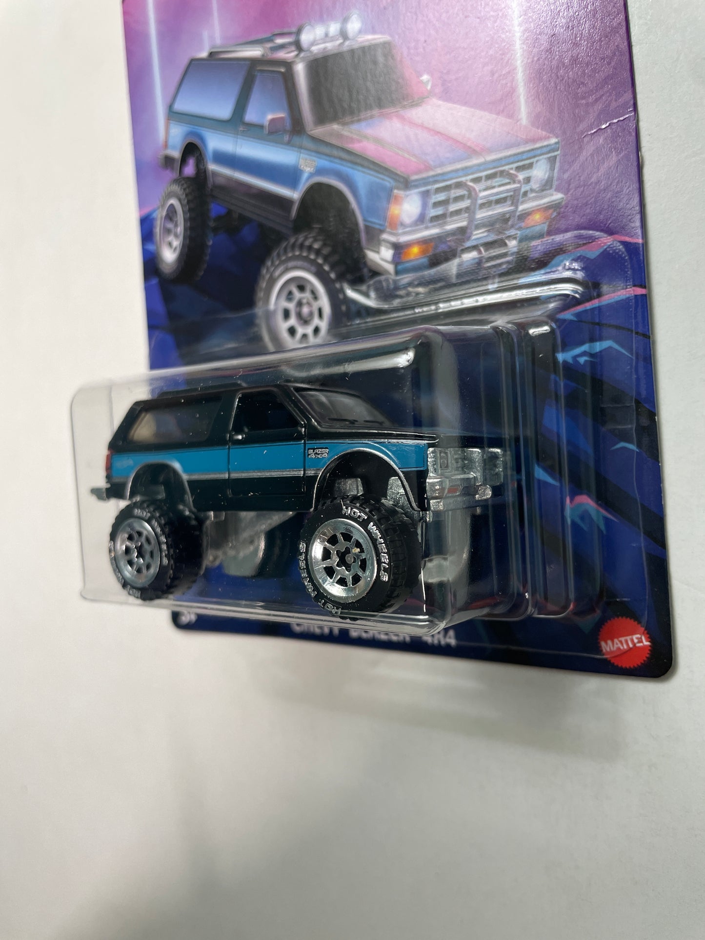 Hot Wheels 1/64 Tubular Trucks Chevy Blazer 4X4 Black & Blue