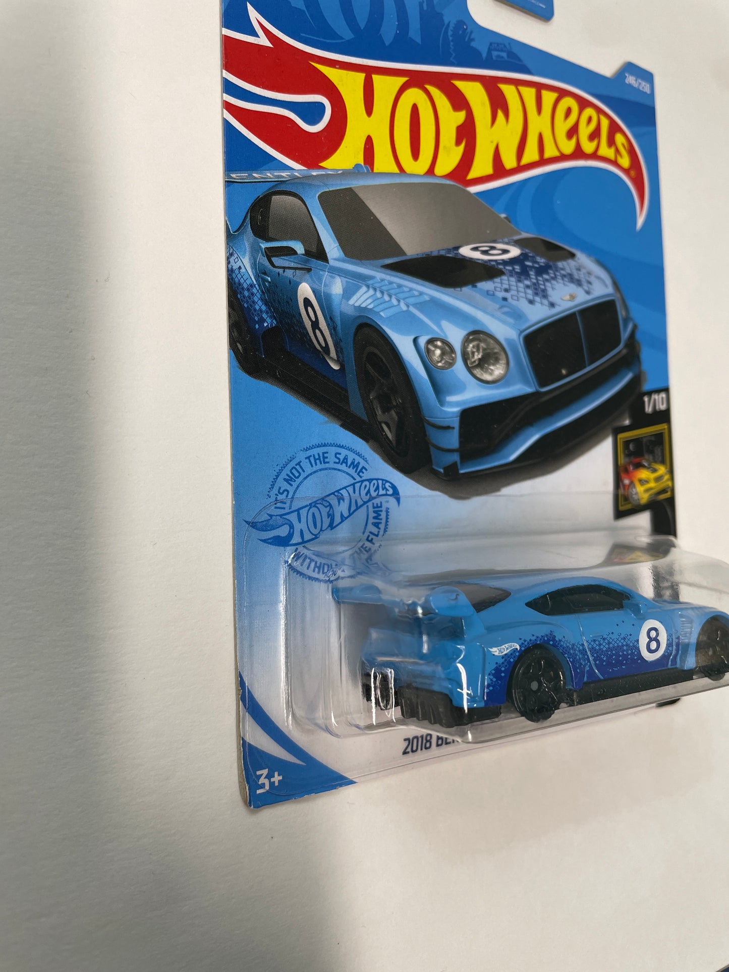 Hot Wheels 1/64 2018 Bentley Continental GT3 Blue - Damaged Box