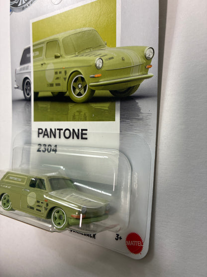 Hot Wheels 1/64 Silver Series Pantone #2304 Custom/ Personnalise '69 Volkswagen Squareback Green - JKY60
