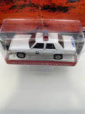 Greenlight 1/64 Hollywood Thelma & Louise 1983 Ford LTD Crown Victoria White