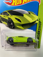 Hot Wheels 1/64 Lamborghini Sesto Elemento Green - Damaged Card