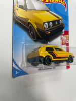 Hot Wheels 1/64 Volkswagen Golf Mk2 Yellow