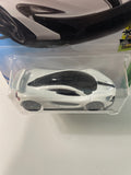 Hot Wheels 1/64 McLaren P1 White & Black - Damaged Card