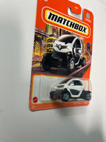 Matchbox 1/64 2022 Renault Twizy  White