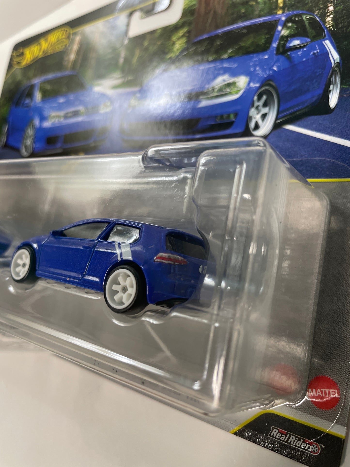 Hot Wheels 1/64 Premium Car Culture 2 Pack 2004 Volkwagen Golf R32 & Volkswagen Golf MK7 Blue - JHW49