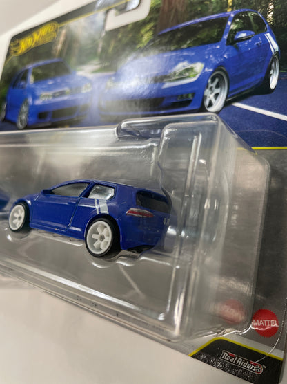 Hot Wheels 1/64 Premium Car Culture 2 Pack 2004 Volkwagen Golf R32 & Volkswagen Golf MK7 Blue - JHW49