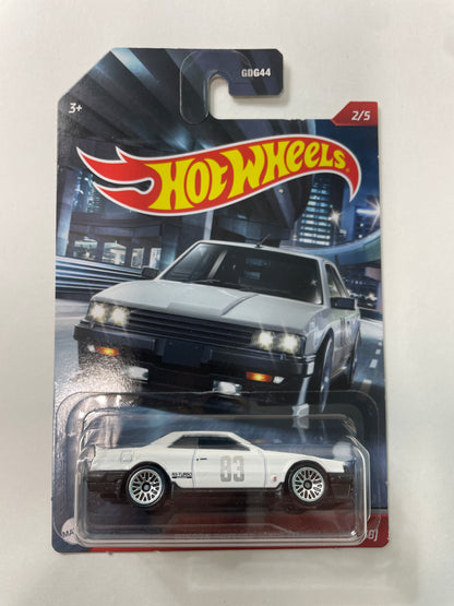 Hot Wheels 1/64 Nissan Skyline 2000 Turbo RS KDR30 White - Damaged Box