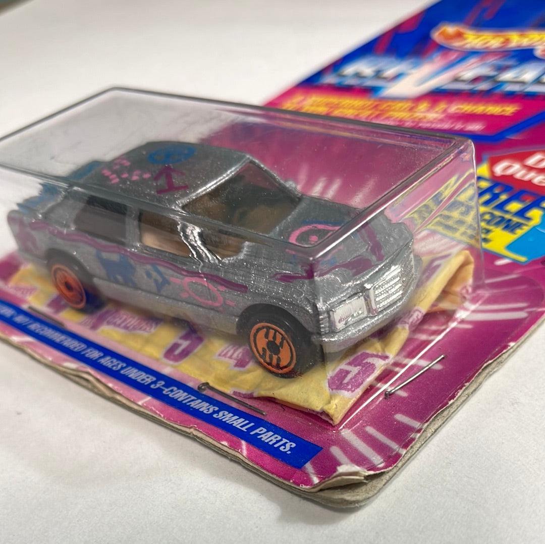 * Loose* Hot Wheels 1/64 Mercedes-Benz 380 SEL Silver