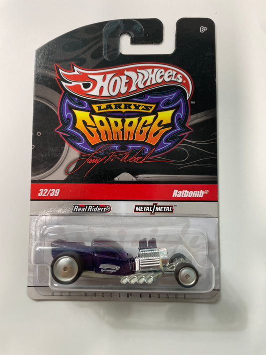 *Chase* Hot Wheels 1/64 Larry’s Garage Ratbomb Purple (Signed Base)