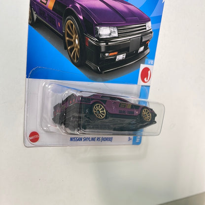 Hot Wheels 1/64 Nissan Skyline RS(KDR30) Purple