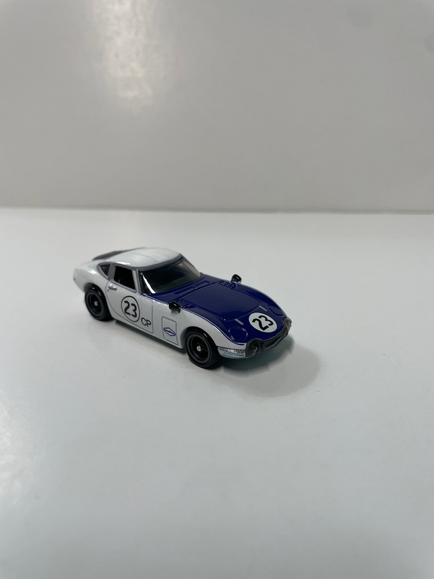 *Loose* Hot Wheels 1/64 Premium Car Culture 2 Pack Toyota 2000GT White & Blue
