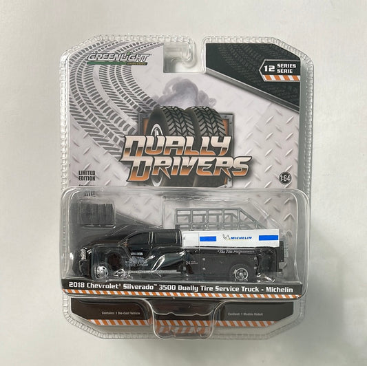 Greenlight 1/64 Dually Drivers 2018 Chevrolet Silverado 3500 Dually Tire Service Truck - Michelin Black