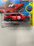 Hot Wheels 1/64 Time Attaxi Short Card Red