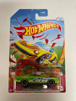 Hot Wheels 1/64 Spring ‘70 Dodge Hemi Challenger Green - Damaged Card