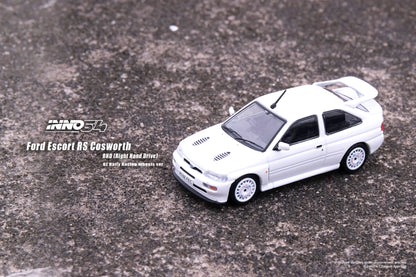 Inno64 1/64 Ford Escort RS Cosworth (RHD) White  OZ Rally Racing Wheel Version White