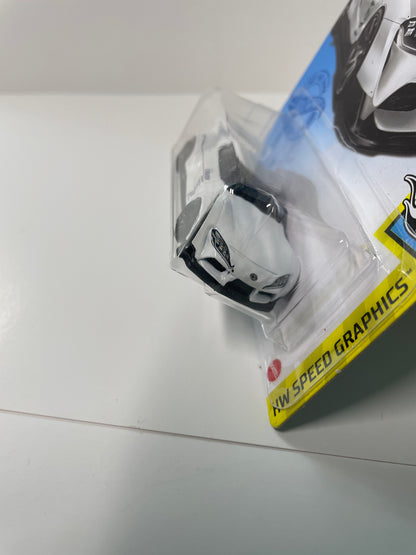 Hot Wheels 1 /64 ‘20 Toyota GR Supra White Pandem