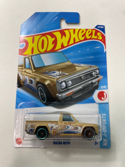 Hot Wheels 1/64 Mazda Repu Beige