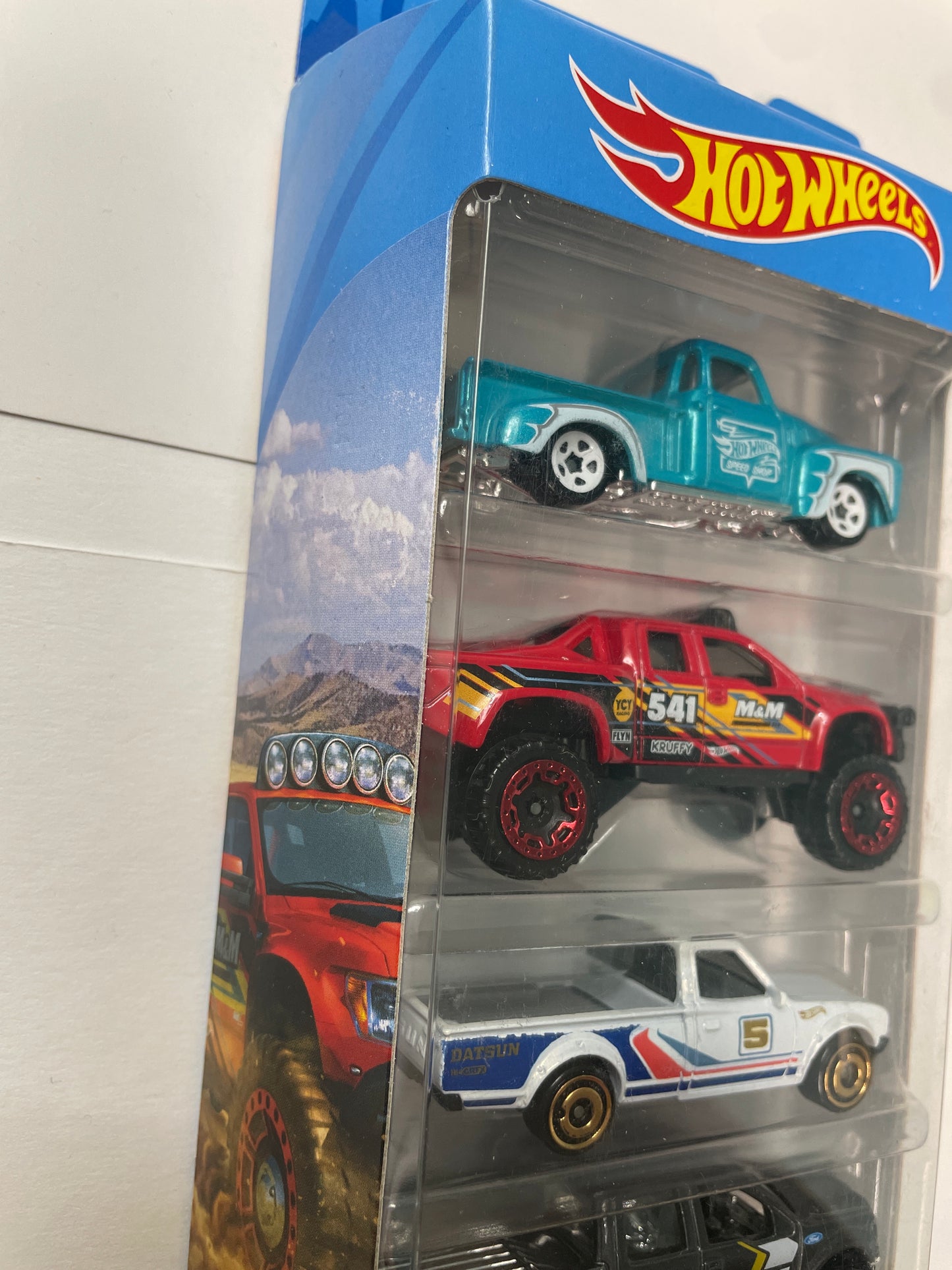 Hot Wheels 1/64 5 Pack Hot Trucks - Damaged Box