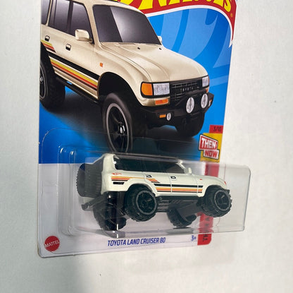 *Japan Card* Hot Wheels 1/64 Toyota Land Cruiser 80 Beige - Damaged Box