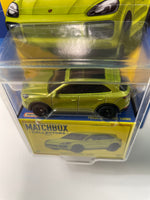 Matchbox Collectors 1/64 Porsche Cayenne Turbo Green