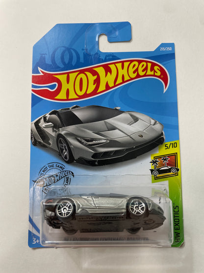 Hot Wheels 1/64 ‘16 Lamborghini Centenario Roadster Silver - Damaged Box