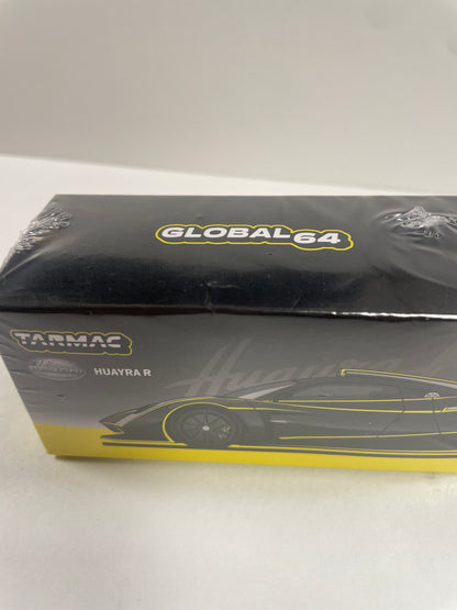 Tarmac Works 1/64 Pagani Huayra R Matt Global64 Black / Silver - T64G-TL035-MBS