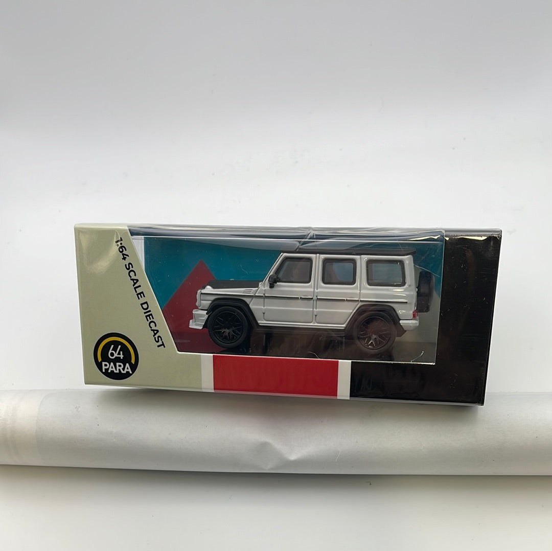 Para64 1/64 Liberty Walk Mercedes-AMG G 63 White