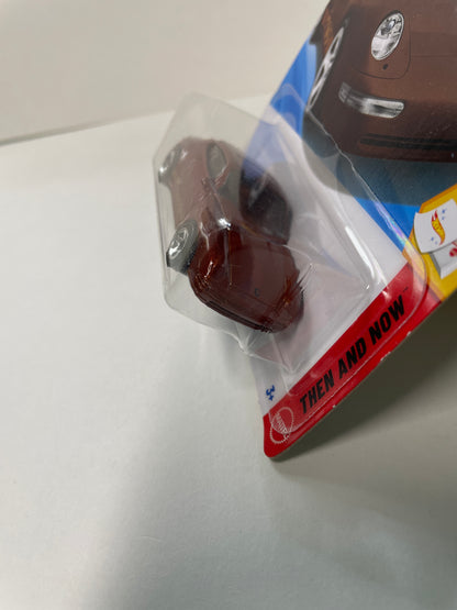 Hot Wheels 1/64 ‘96 Porsche Carrera Brown - Damaged Box