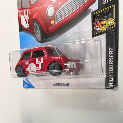 Hot Wheels 1/64 Morris Mini Red - Damaged Box