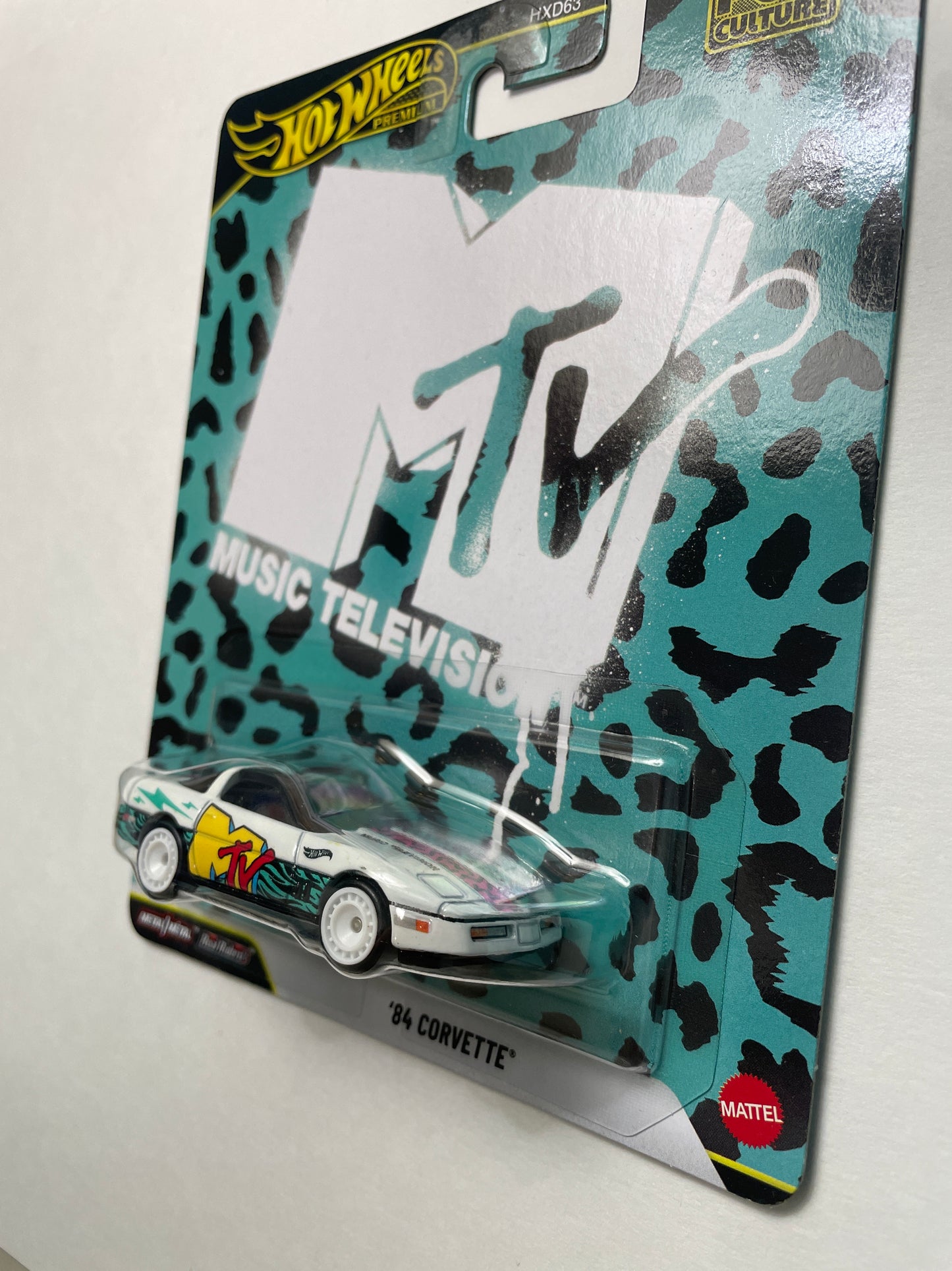 Hot Wheels 1/64 Pop Culture Music Television '84 Corvette White - JHW93