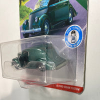 Matchbox 1/64 Moving Parts ‘36 Ford Sedan Custom Green - Damaged Card