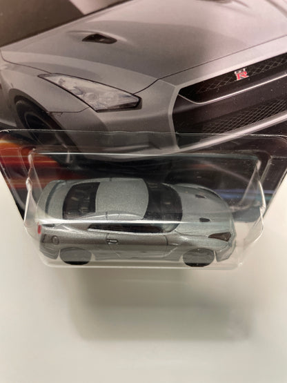Hot Wheels 1/64 Fast And Furious Series 3 2009 Nissan GT-R Silver - Damaged Card