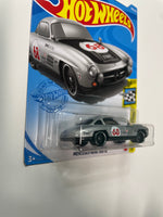 Hot Wheels 1/64 Mercedes-Benz 300 SL Silver